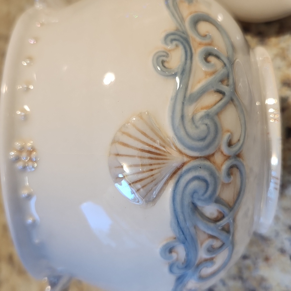 Coastal Seashell Covered Dish With Spreader - Picture 6 of 10